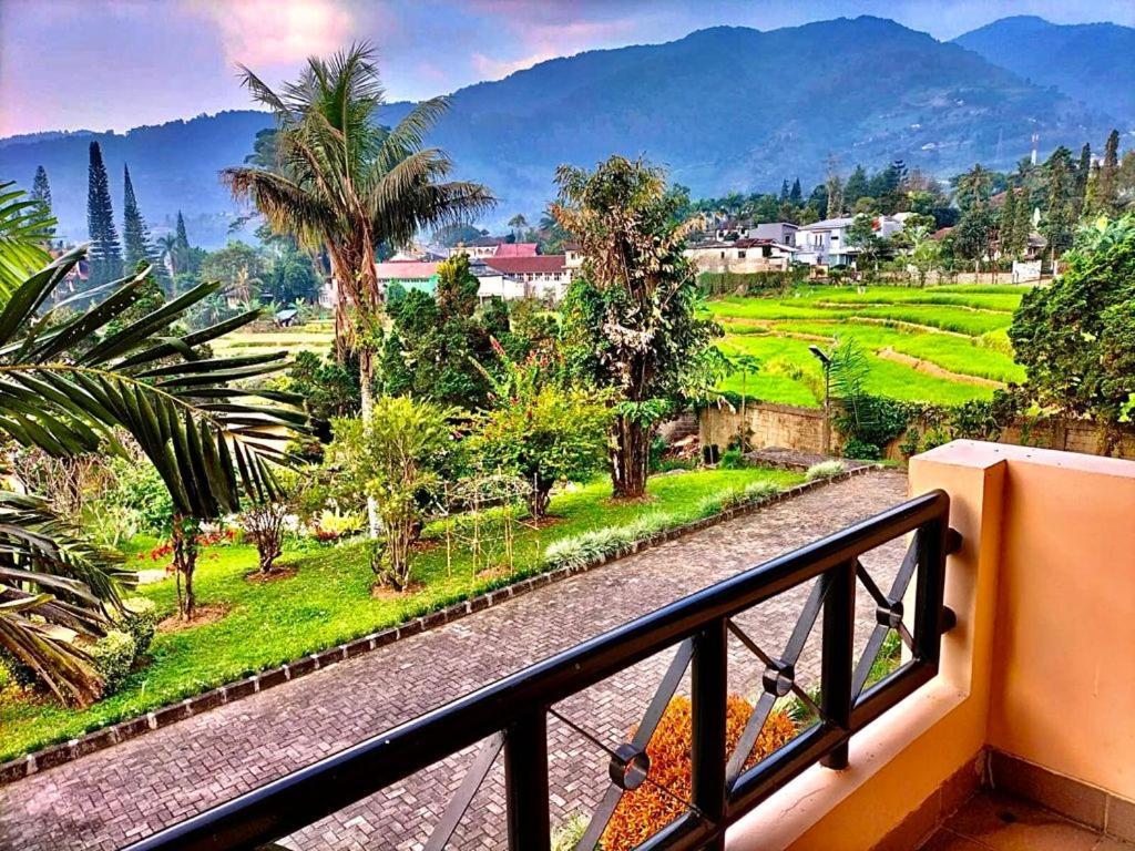 Grha Kasih Hotel Bogor Exterior photo