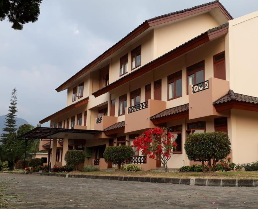 Grha Kasih Hotel Bogor Exterior photo